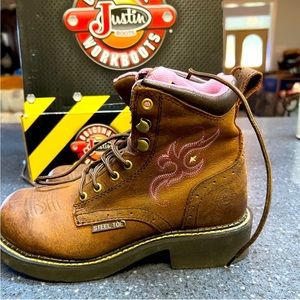 Ladies JUSTIN STEEL TOE WORK BOOT SIZE 7B BROWN WITH PINK INSIDE AND STITCHING